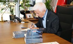 KEÇECİ KİTAP YAZDI