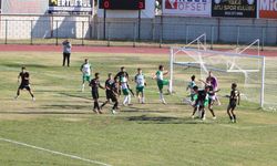 YEŞİL ÇİVRİL BELEDİYESPOR EVİNDE YIKILDI: 0-3