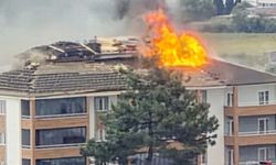 BULDAN’DA APARTMANIN ÇATISI ALEVLERE TESLİM OLDU
