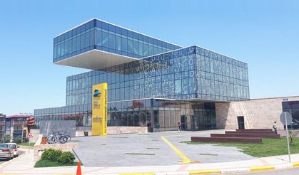 KÜTÜPHANE AÇILIŞI ERTELENDİ