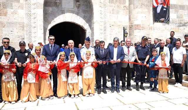 ÇARDAK BİLİM ŞENLİĞİNDE PROJELER GÖZ DOLDURDU