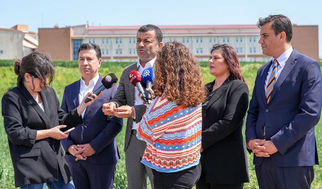 BAŞKAN ÇAVUŞOĞLU’NDAN SİLİVRİ ÖNÜNDE NET MESAJ: EKREM BAŞKAN’A KEFİLİZ