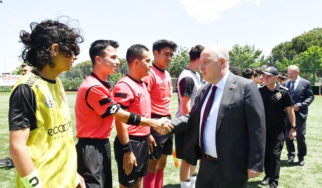 MAHALLEMDE MAÇ TURNUVASI'NDA FİNALİSLER BELİRLENDİ