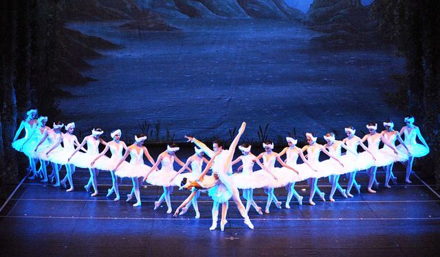 OPERA VE BALE GÜNLERİ BAŞLIYOR