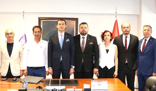 KARAKUŞ RESMEN BAŞKAN