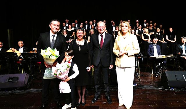 HARİKA ÇOCUK SAHNE ALIYOR