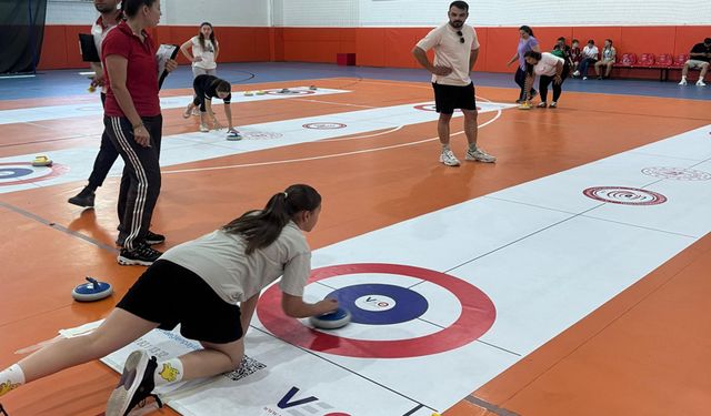 ACIPAYAM’DA CURLİNG FIRTINASI