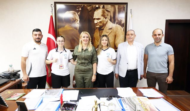 MİLLİ SPORCULARDAN BAŞKAN DOĞAN’A ZİYARET
