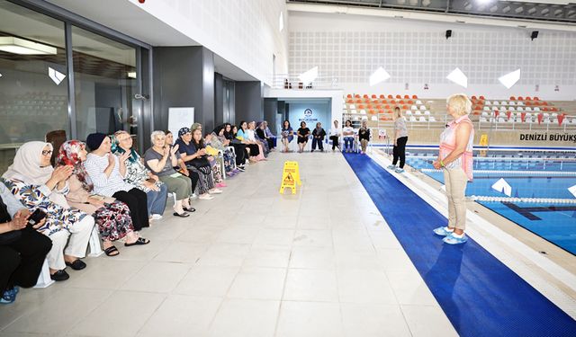 YÜZMEYİ ÖĞRENDİLER SERTİFİYAYI ALDILAR