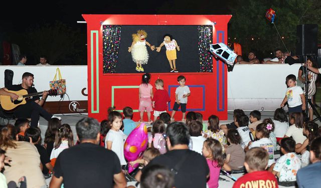 ÇOCUKLARA ÖZEL KUKLA TİYATROSU