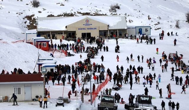 BAŞKAN ÇAVUŞOĞLU: UYDURUK BİR BARAKA