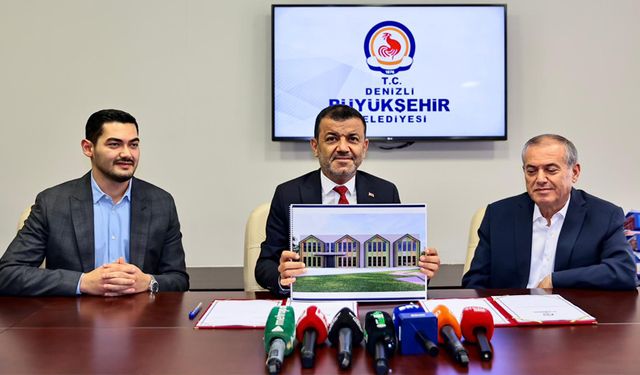 İŞ İNSANI ÜSTEK’TEN EĞİTİME BÜYÜK DESTEK