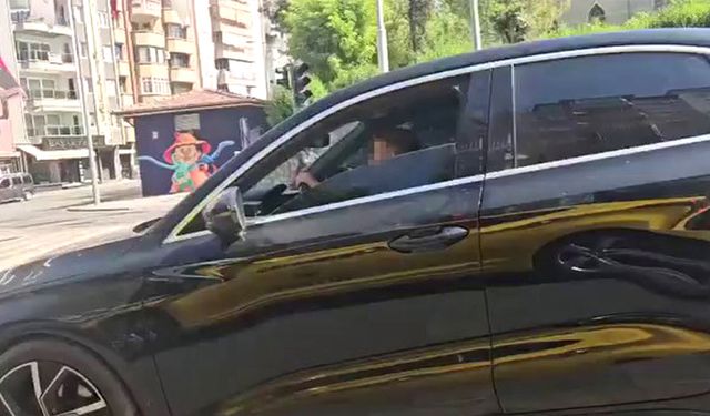 TRAFİKTE “YOK ARTIK” DEDİRTEN GÖRÜNTÜLER