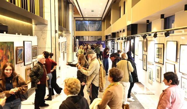 100 EŞSİZ ESER BEĞENİYE SUNULDU