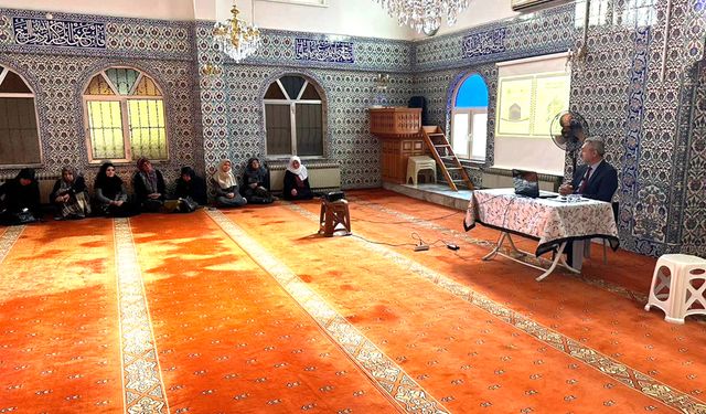 MÜFTÜLÜK’TEN UMRE KURSU