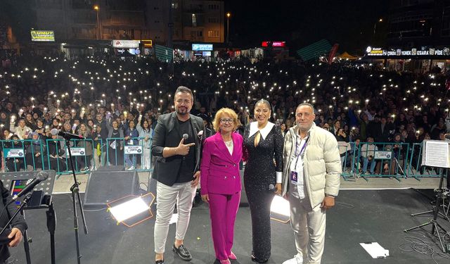 ZARA İLE MUHTEŞEM FİNAL