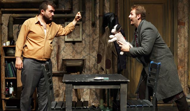 PERDE “SIĞINTILAR” İLE AÇILIYOR