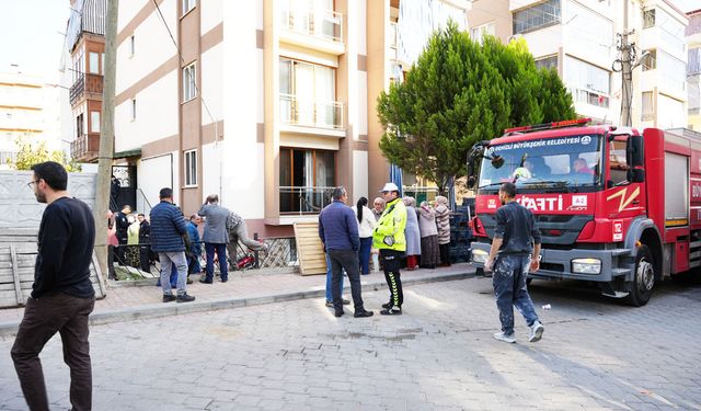 5 KATLI BİNADA KORKUTAN YANGIN