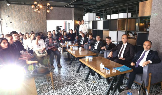 PAÜ BİLİM KAFE’DE DÖVME VE CİLT SAĞLIĞI ELE ALINDI