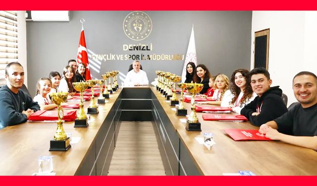 DANSÇILAR BAŞARILARINI PAYLAŞTI