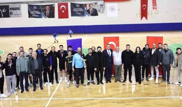 ŞAMPİYON DİŞ HASTANESİ