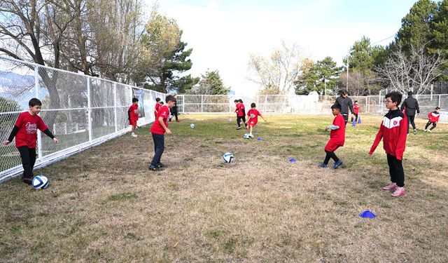 GELECEĞİN YILDIZLARI GELİYOR