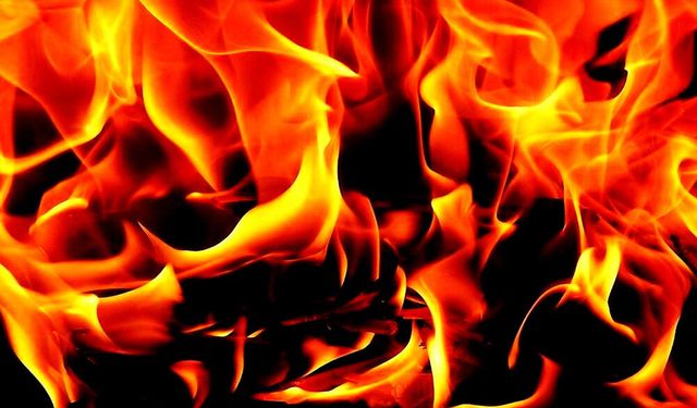 13 YAŞINDAKİ ÇIRAK YANARAK YARALANDI