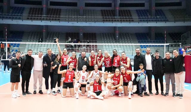 DENİZLİ’NİN SULTANLARI ALTINORDU’YA ACIMADI