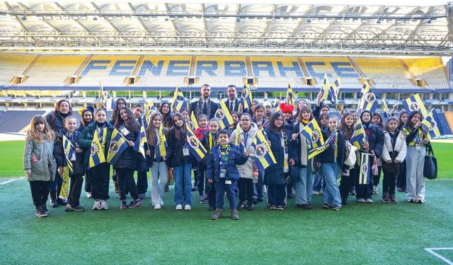 KÜÇÜK FENERBAHÇELİLER ŞÜKRÜ SARAÇOĞLU’NDA