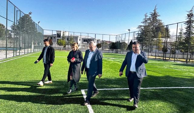 ERDOĞAN, ÇİVRİL’DE SPOR YATIRIMLARINI İNCELEDİ