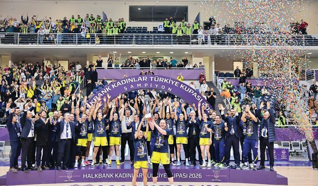 ŞAMPİYON FENERBAHÇE