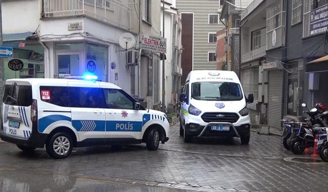 YAŞLI KADIN ÖLÜ BULUNDU