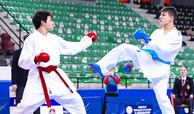 KARATECİLER NEFES KESTİ