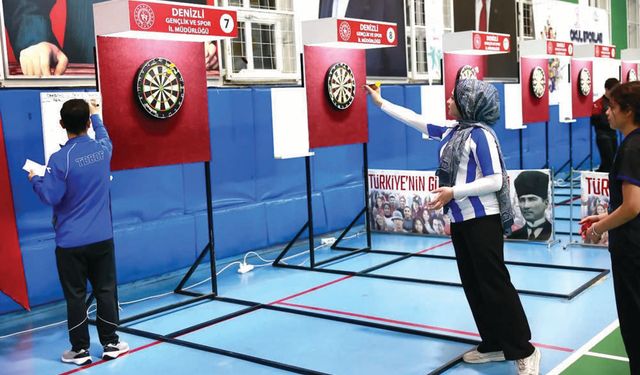 DARTIN YILDIZLARI SAHNE ALDI