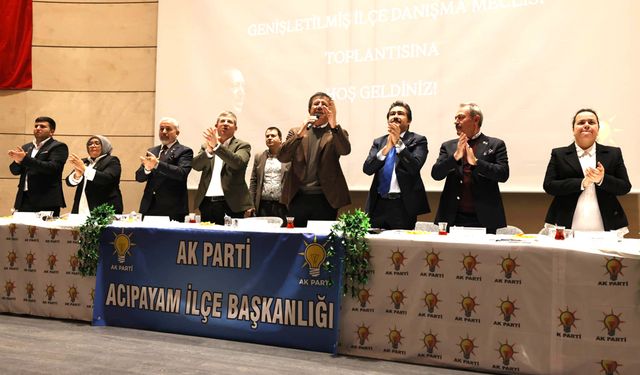 ZEYBEKCİ’DEN SEÇİM ÖZELİŞTİRİSİ: ONLAR KAZANMADI, BİZ KAYBETTİK