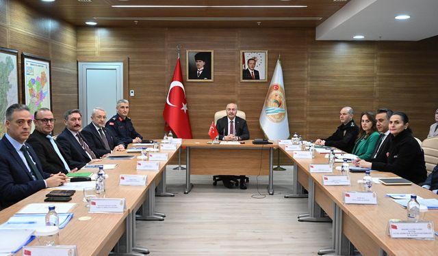 “ÇALIŞIRSANIZ GÖNLÜMÜZÜ KAZANIRSINIZ, ÇALIŞMAZSANIZ MÜSAMAHA GÖSTERMEYİZ”