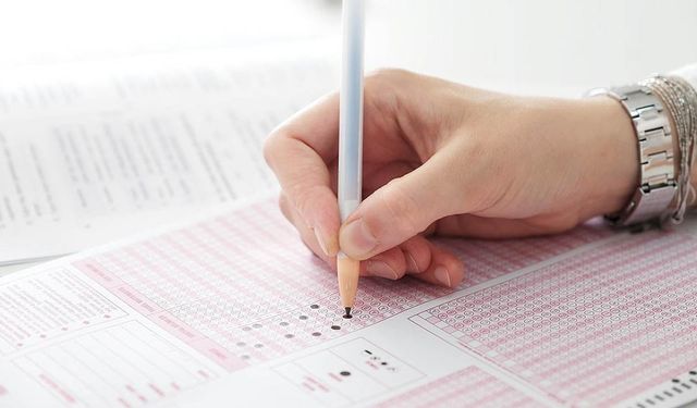 BÜYÜKŞEHİR BU YIL DA ÖĞRENCİLERİN YANINDA