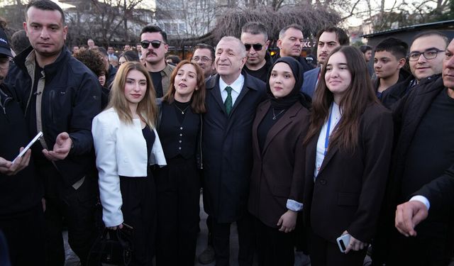 ZAFER PARTİSİ LİDERİ DENİZLİ’DE GENÇLERLE BULUŞTU