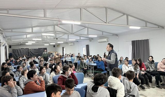 DENİZLİ’DE 890 ÖĞRENCİ VE ÖĞRETMENE SİBER GÜVENLİK EĞİTİMİ