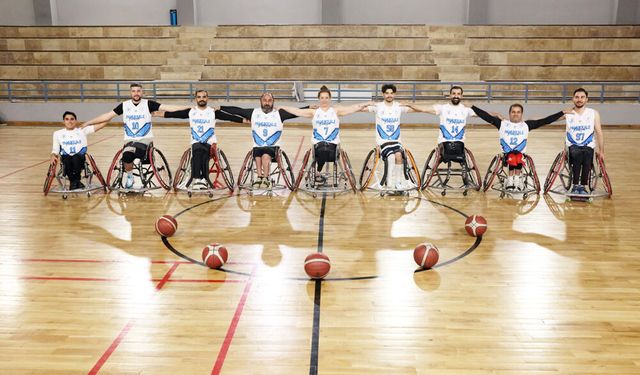 PAMUKKALE’NİN “ENGELSİZ YÜREKLERİ” SARAYKÖY’DE SAHNE ALIYOR