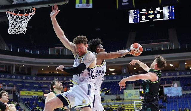 MERKEZEFENDİ LİDERE DİRENEMEDİ: 82-69