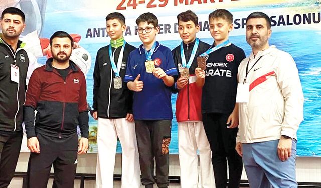 KARATECİLERDEN MADALYA YAĞMURU