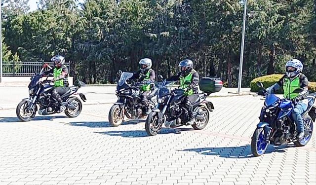BULDANLI MOTOSİKLETÇİLERDEN “GÜVENLİ SÜRÜŞ” ÇIKARMASI
