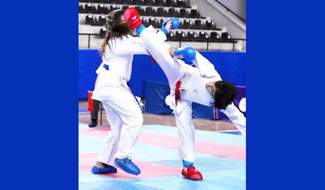 DENİZLİ’DE KARETE HEYECANI