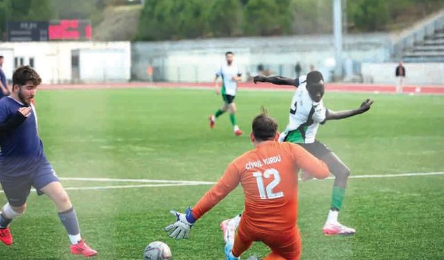 YURTLİG FUTBOL HEYECANI SÜRÜYOR