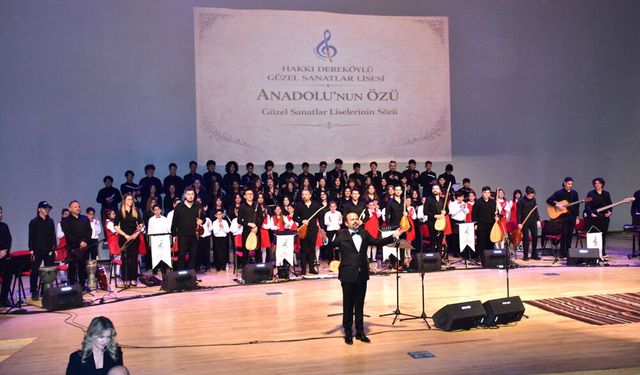 UNUTULAN TÜRKÜLER SAHNEYE TAŞINDI