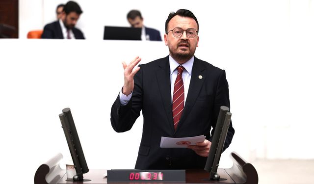 CHP’Lİ ARPACI: ESERİNİZLE ÖVÜNÜYOR MUSUNUZ?