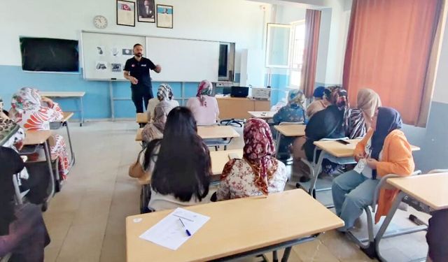 DENİZLİ İL AFET VE ACİL DURUM MÜDÜRLÜĞÜ’NDEN AFET FARKINDALIK EĞİTİMİ