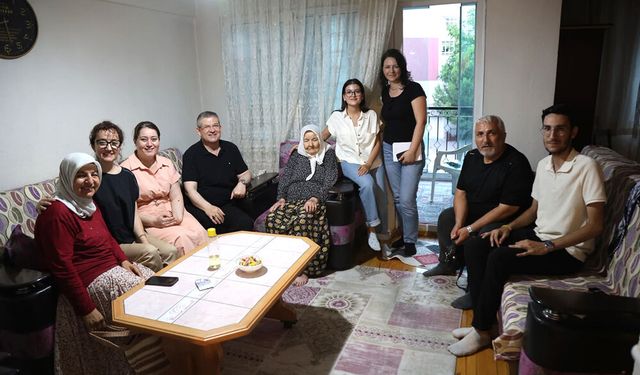 DENİZLİ AK PARTİ’DEN MAHALLE ÇIKARMASI