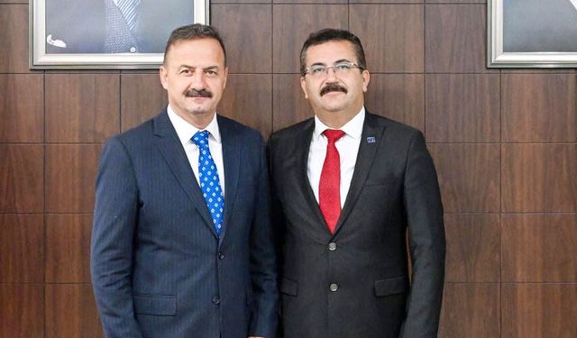 ANAHTAR PARTİ’DE İSTİFA